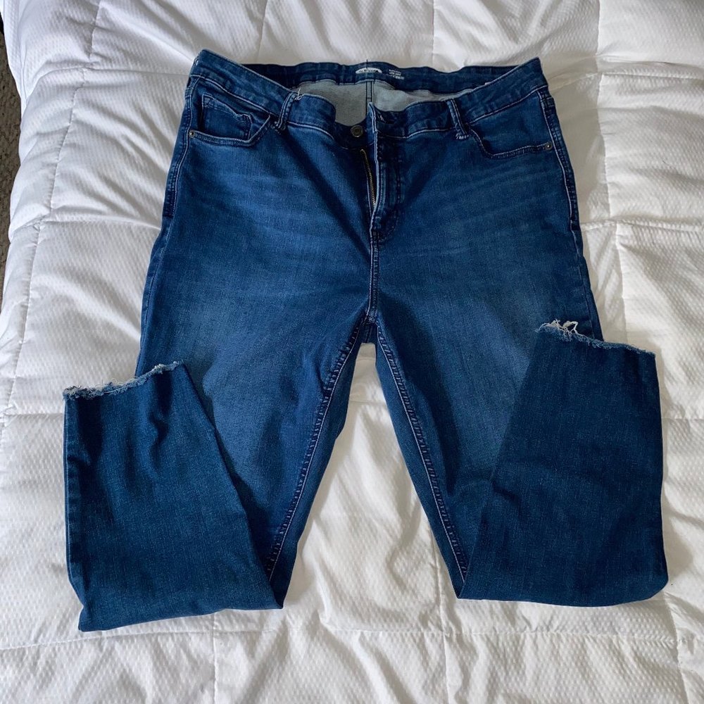 Old Navy | Rockstar Super Skinny Jeans (Size 18)